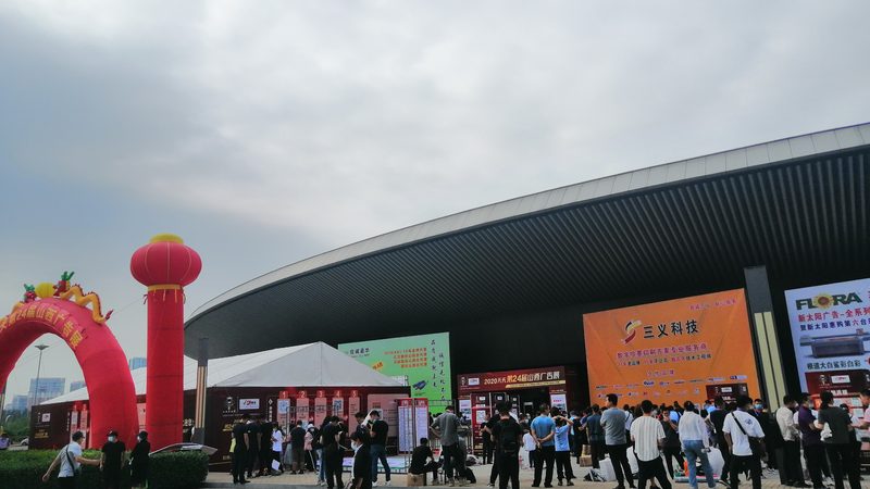 户外广告制作：揭秘性价比高的关键因素